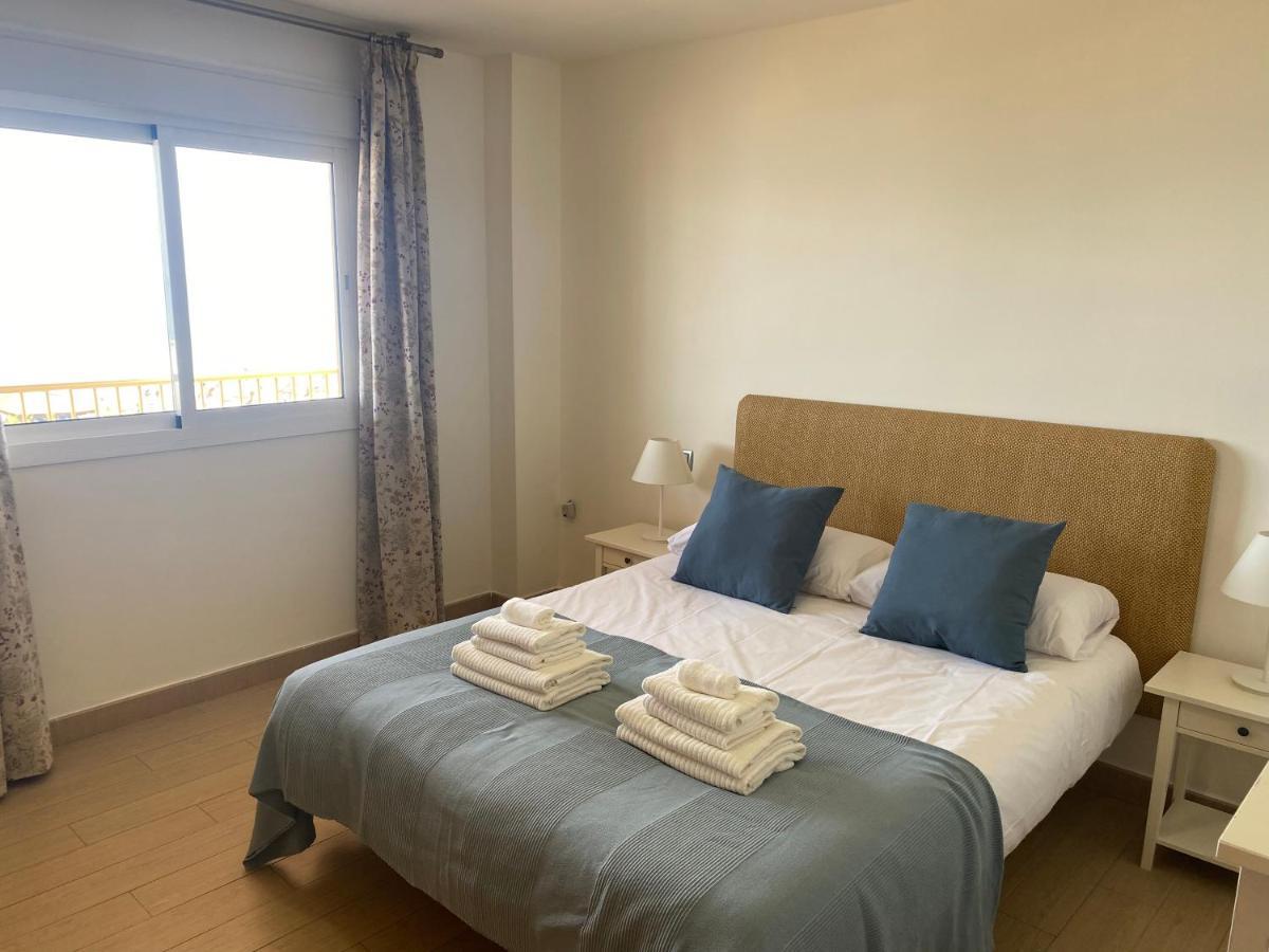 Albamar Frontline 3 Bedrooms Apartment